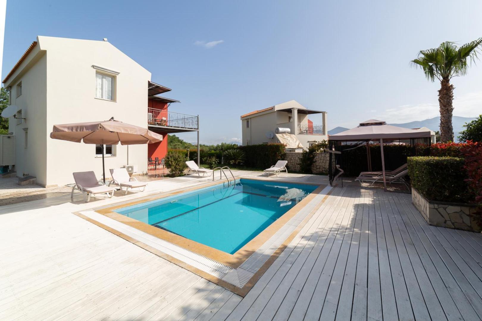 Apolafsi Aparthotel Lixouri Exterior photo